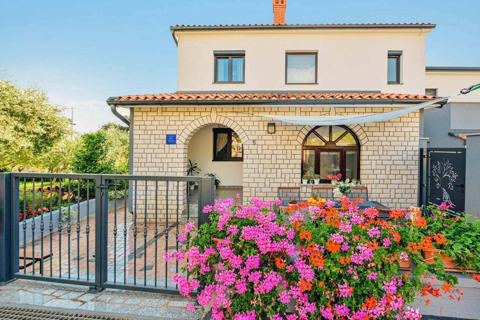 Villa Luna, Bild 2